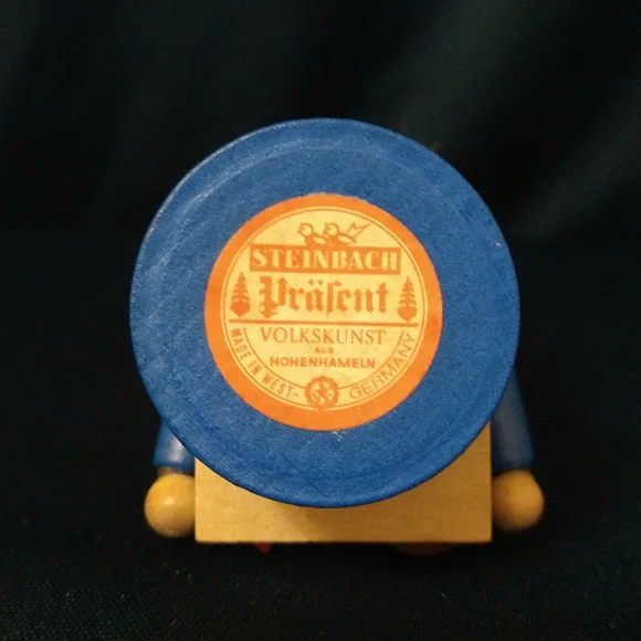 Vintage Steinbach Baker Wood Christmas Ornament - Picture 5 of 5